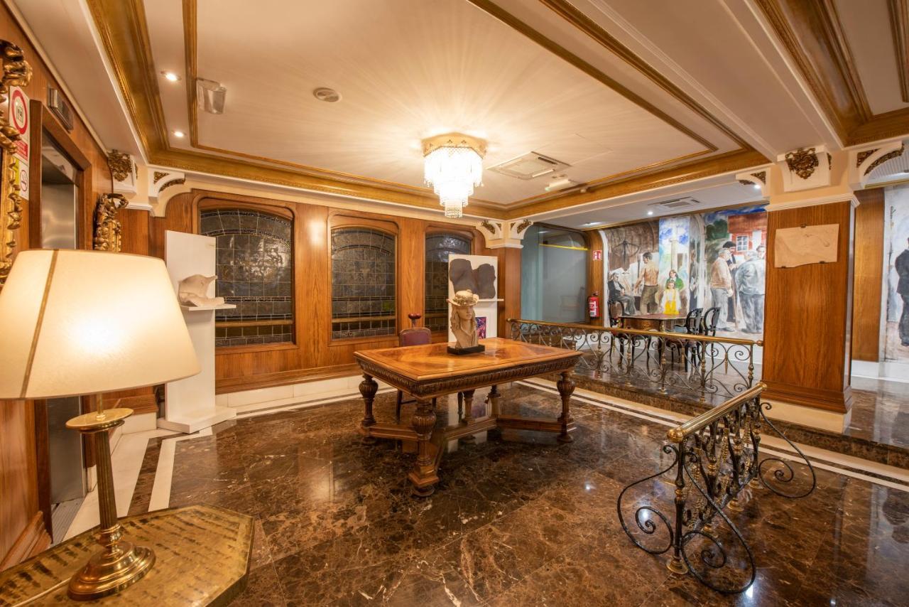 ホテル ユーロスターズ アラグアネイ サンティアゴ・デ・コンポステーラ エクステリア 写真 Lobby
